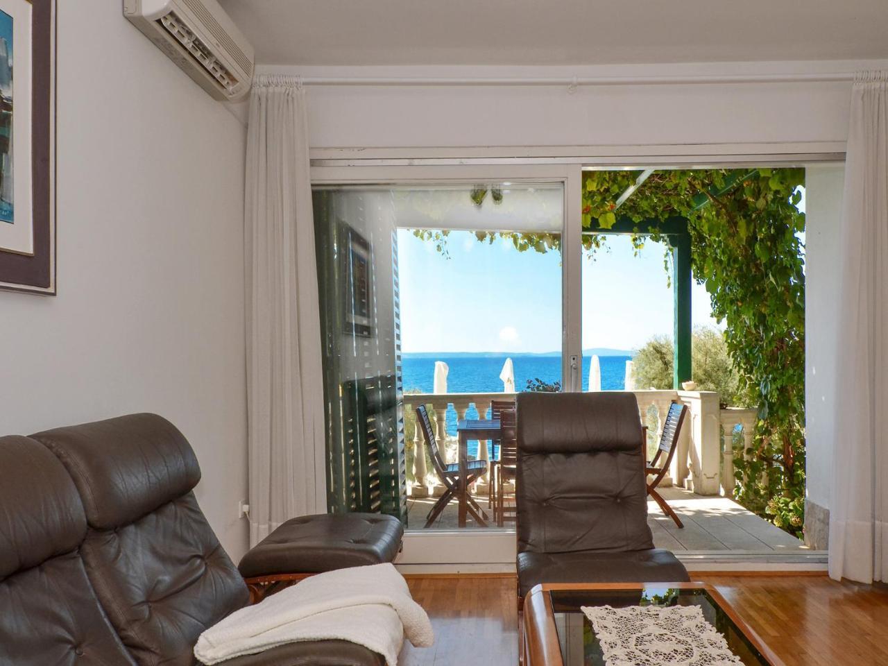 Apartments Nera Podstrana Exterior photo
